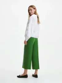 zielone-eleganckie-spodnie-z-kantem-reserved-xs