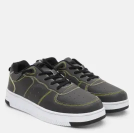 czarne-sneakersy-z-zielonymi-niciami-reserved-28