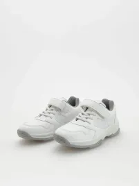 biale-sneakersy-z-zapieciem-na-rzep-reserved-30