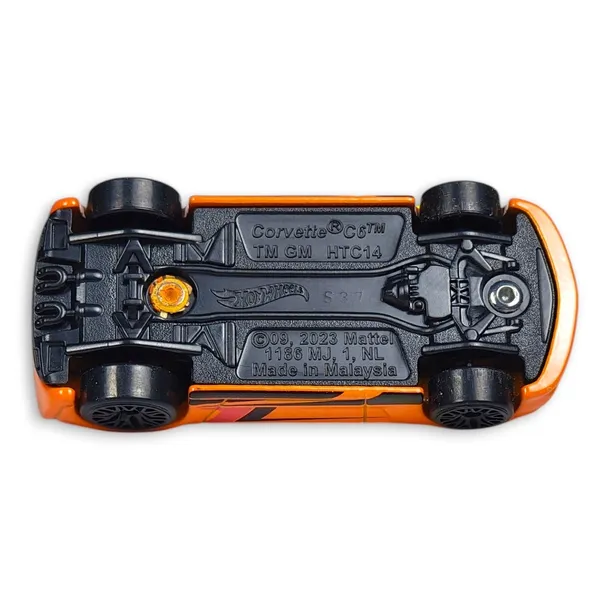 hot-wheels-corvette-c6-luzak-bohater-hot-wheels