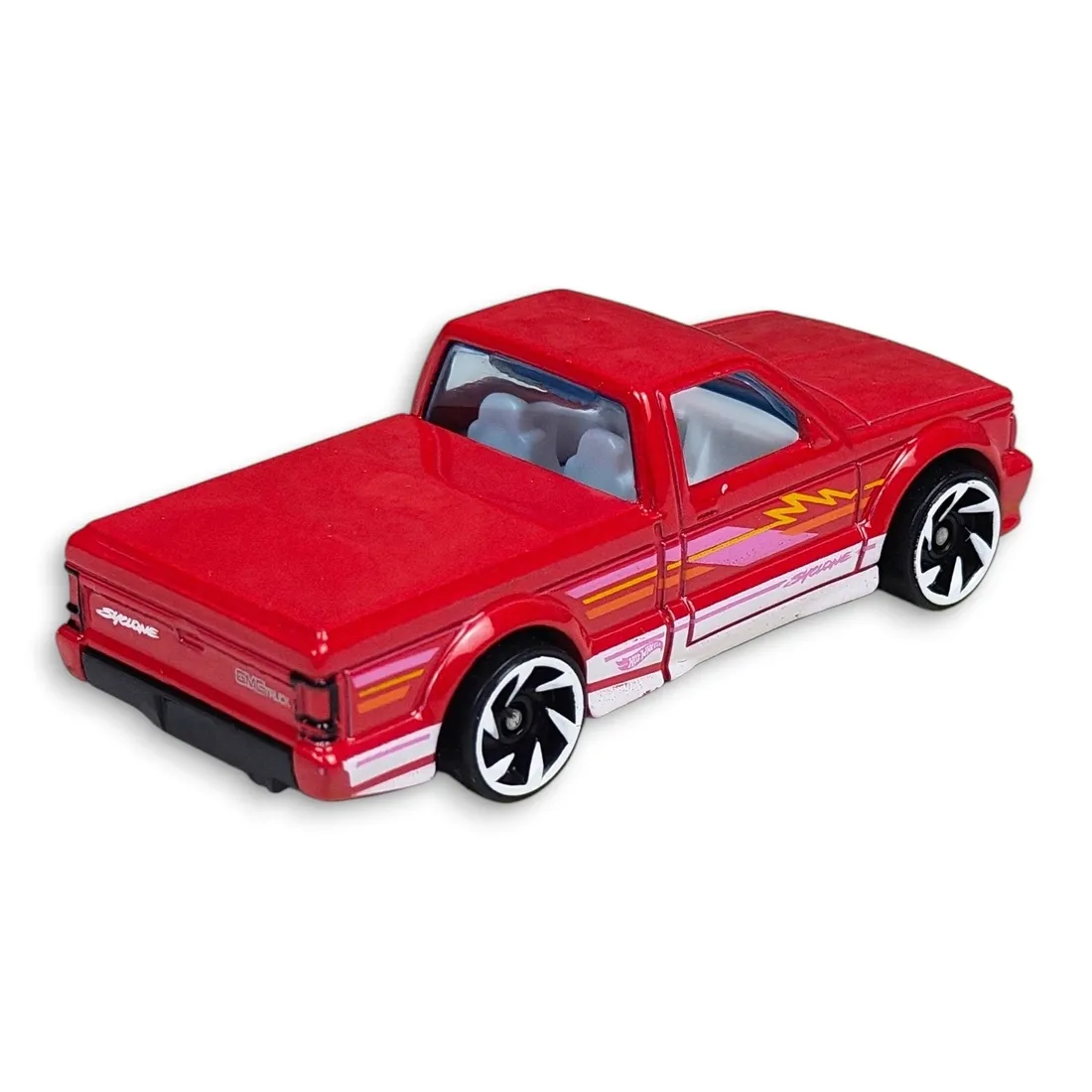 hot-wheels-91-gmc-syclone-luzak