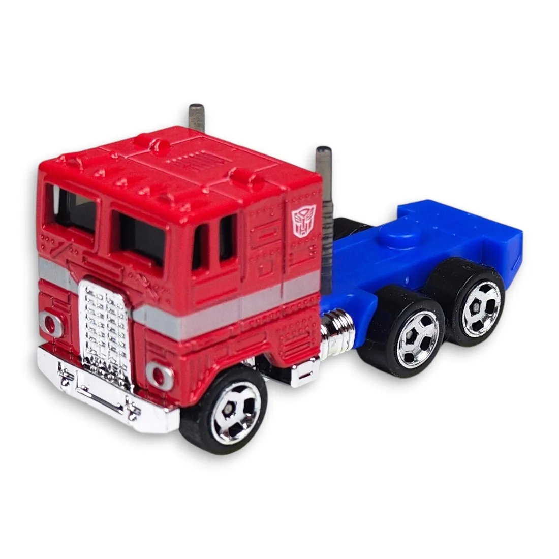 hot-wheels-optimus-prime-luzak