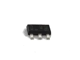 z9n-triak-smd-sot223-1a-800v-5szt