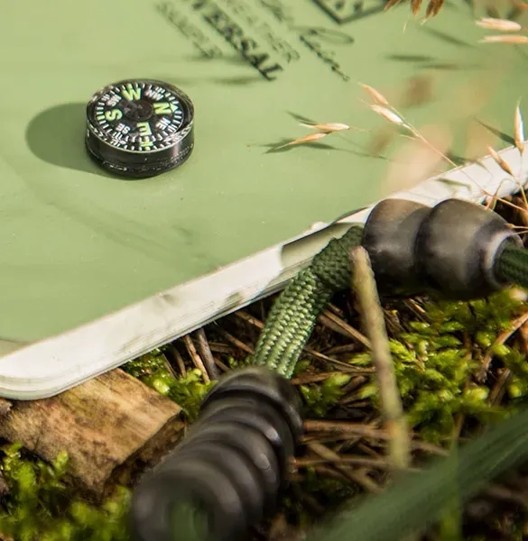 helikon-kompas-button-compass-small-czarny-material-obudowy-tworzywo-sztuczne
