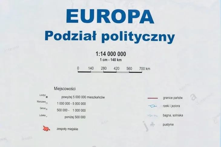 mapa-europy-a2-dwustronna-scienna-art-map-isbn-9788394567279