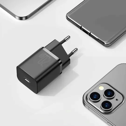 ladowarka-do-iphone-12-13-pro-max-usb-c-20w-baseus-kolor-czarny