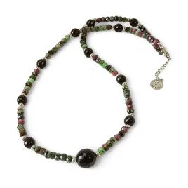 naszyjnik-z-kamieni-naturalnych-zoisyt-rubin-spinel-srebro-rodowane