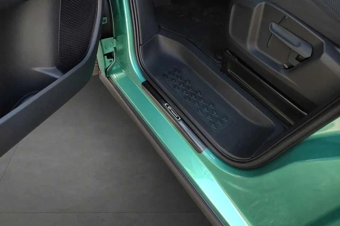 volkswagen-id-buzz-nakladki-progowe-progi-stan-nowy