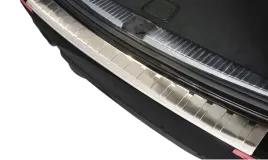 nakladka-na-zderzak-mercedes-e-w213-s213-amg-listw