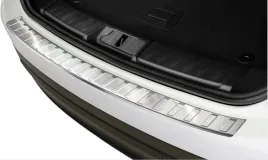 nakladka-na-zderzak-jaguar-f-pace-listwa