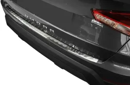 nakladka-na-zderzak-seat-arona-listwa