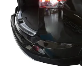nakladka-na-zderzak-toyota-rav4-4-iv-listwa