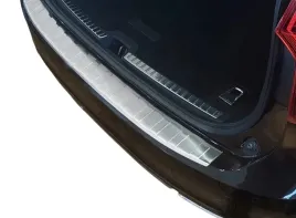 nakladka-na-zderzak-volvo-v90-listwa