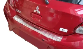 nakladka-na-zderzak-mitsubishi-space-star