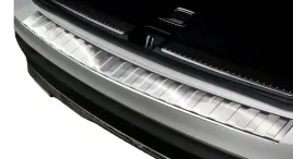 nakladka-na-zderzak-mercedes-5d-glc-listwa