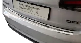 nakladka-na-zderzak-fiat-tipo-cross-listwa