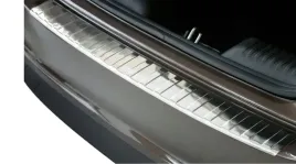 nakladka-na-zderzak-fiat-tipo-sedan-listwa