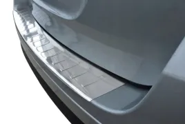 nakladka-na-zderzak-dacia-logan-mcv-listwa