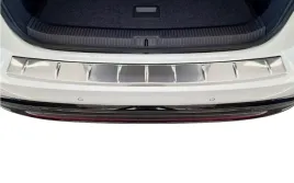 listwa-stalowa-nakladka-na-zderzak-volkswagen-id-7-od-2023-r