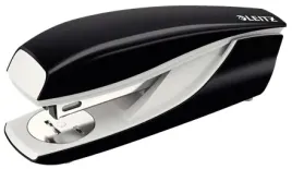 mocny-zszywacz-metalowy-leitz-5502-30kartek-czarny