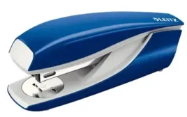 mocny-zszywacz-metalowy-leitz-5502-30-kartek-blue
