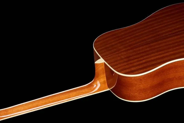 gitara-akustyczna-harley-benton-d-120vs-kod-producenta-4047371009900-stan-nowy