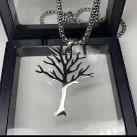 naszyjnik-wisiorek-xxxtentacion-tree-tatto-tatuaz-drzewo-srebrne-prezent