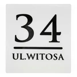 nowoczesna-tabliczka-adresowa-z-numerem-domu-i-ulica-bialy-polysk-czarny