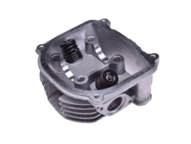 glowica-cylindra-125cc-do-skutera-4t-gy6-139qmb-uzbrojona