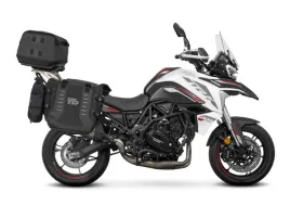 stelaz-pod-kufer-centralny-do-benelli-trk-702x
