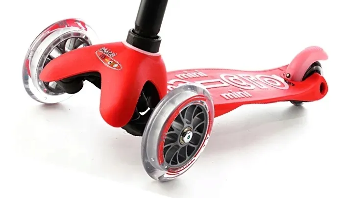 micro-mini2go-deluxe-plus-hulajnoga-jezdzik-waga-3-6-kg