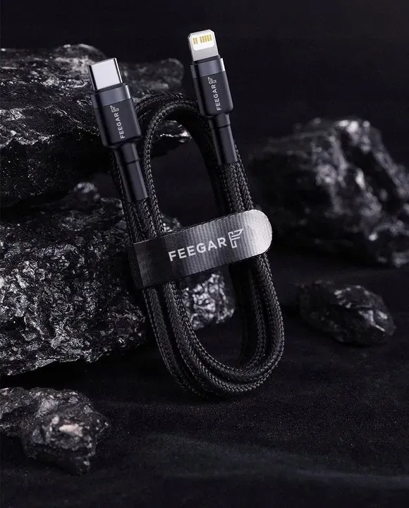 feegar-kabel-usb-c-lightning-do-iphone-ipad-pd-20w
