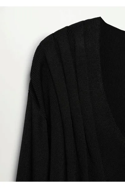 sweter-damski-mango-jersey-diana-bufki-niebieski-plec-produkt-damski