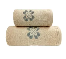 recznik-novella-z-eleganckim-haftem-70x130-bezowy