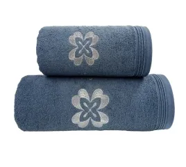 recznik-novella-z-eleganckim-haftem-70x130-denim