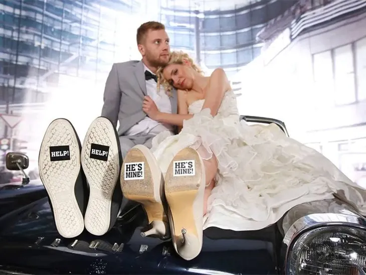 naklejki-na-buty-help-2szt-stan-nowy