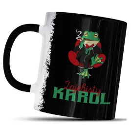 kubek-z-nadrukiem-dla-karola-prezent-smieszna-zaba-zajebisty-karol-kawy