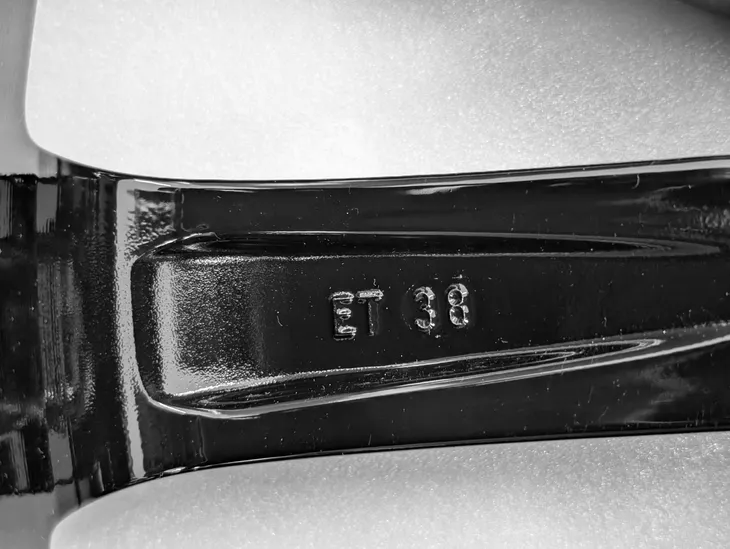 alufelgi-18-do-audi-a7-4g-model-rial-m12-bp