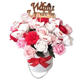 flowerbox-kwiaty-mydlane-prezent-walentynki-dzien-kobiet-urodziny