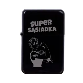 zapalniczka-benzynowa-super-sasiadka-45