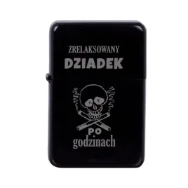 zapalniczka-benzynowa-zrelaksowany-dziadek-86