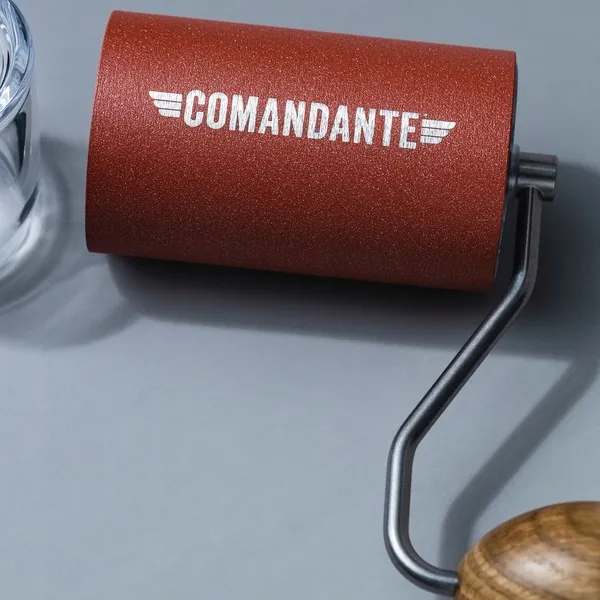 comandante-mlynek-c40-mk4-nitro-blade-sunset