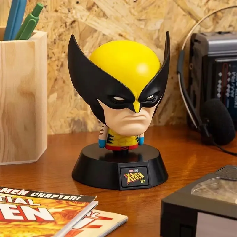x-men-icons-light-wolverine-11-cm