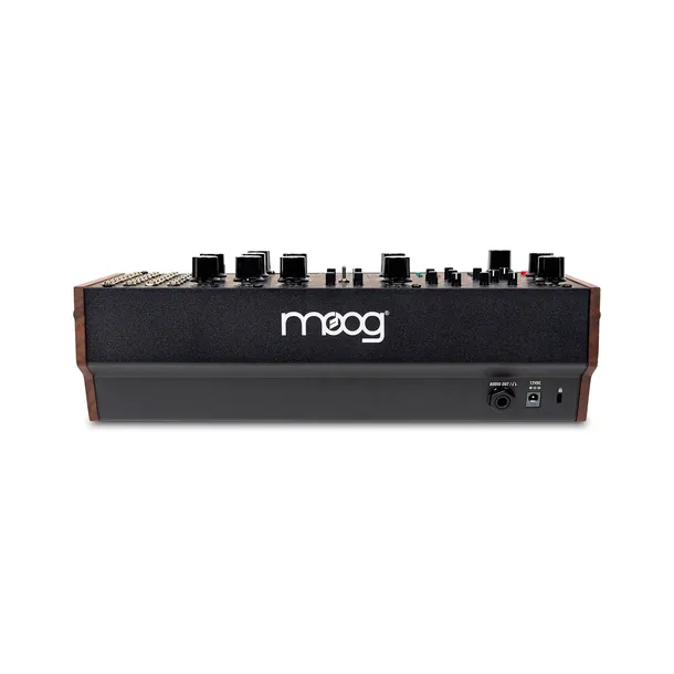 moog-labyrinth-syntezator-model-labyrinth