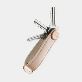 skorzane-etui-na-klucze-orbitkey-2-0-blush-rose-gold-skora-naturalna