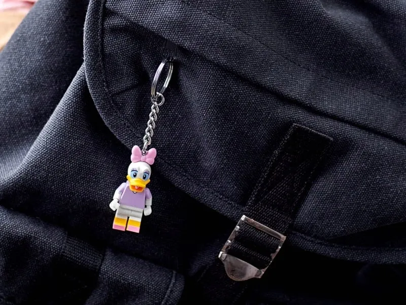 brelok-lego-854112-disney-daisy-plec-chlopcy