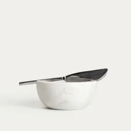 miska-marmurowa-pojemnik-do-serwowania-masla-z-nozem-marble-10x4cm-homla