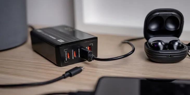 ladowarka-2xusb-c-2xusb-newell-gan-tech-100w-qc-przewod-w-zestawie-tak