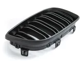 grill-nerki-sport-matt-black-pro-bmw-e87-e81-e88-strona-zabudowy-lewe-prawe