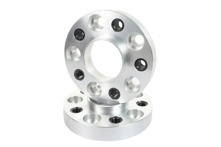 dystanse-przykrecane-30mm-671mm-5x108-stan-nowy-otwor-centralny-mm-671